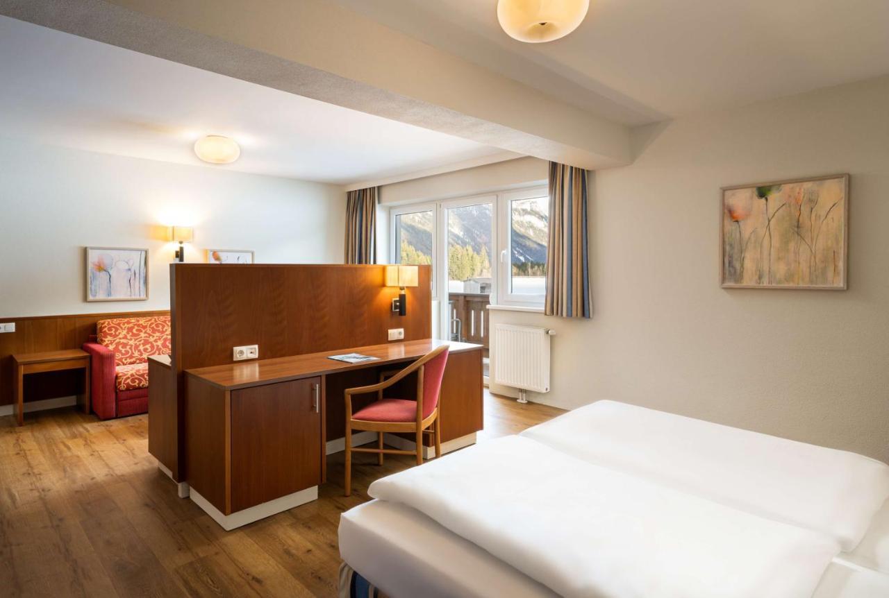 Kuhotel By Rilano Bald Elaya Hotel Steinplatte Waidring Exteriör bild