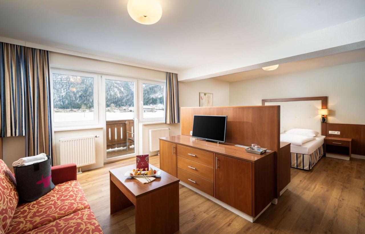 Kuhotel By Rilano Bald Elaya Hotel Steinplatte Waidring Exteriör bild